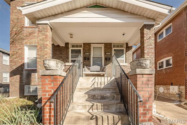 5033 Bancroft Avenue, St Louis, MO 63109
