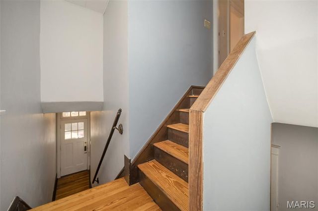 5033 Bancroft Avenue, St Louis, MO 63109