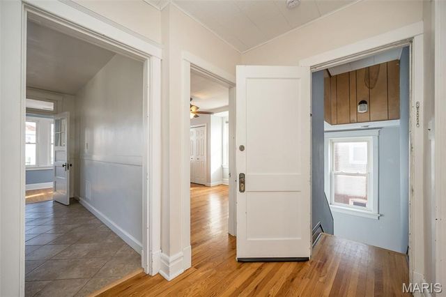 5033 Bancroft Avenue, St Louis, MO 63109