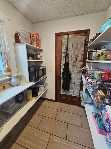 401 N Walnut Avenue, New Hampton, IA 50659