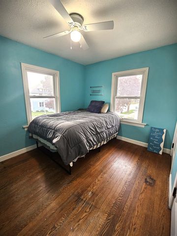 401 N Walnut Avenue, New Hampton, IA 50659