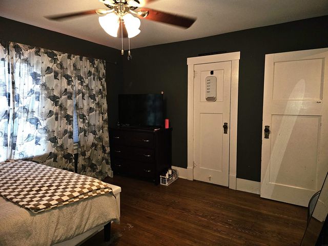 401 N Walnut Avenue, New Hampton, IA 50659