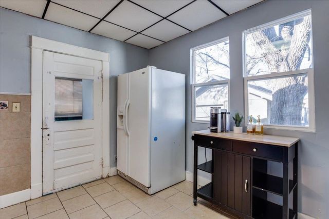 1607 N Waco Ave, Wichita, KS 67203