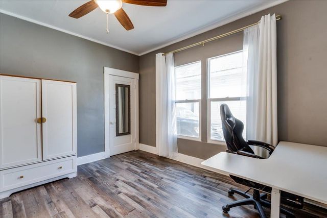 1607 N Waco Ave, Wichita, KS 67203