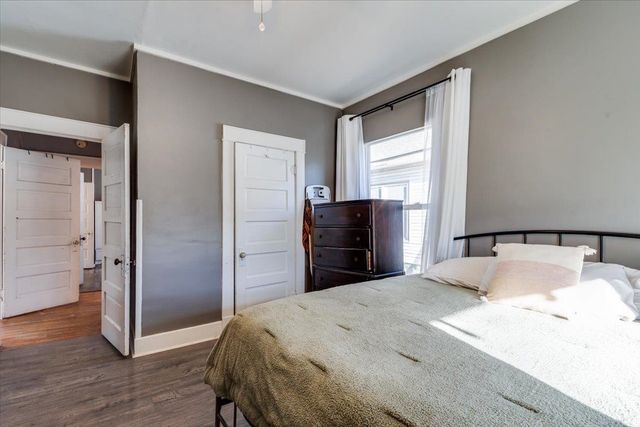 1607 N Waco Ave, Wichita, KS 67203