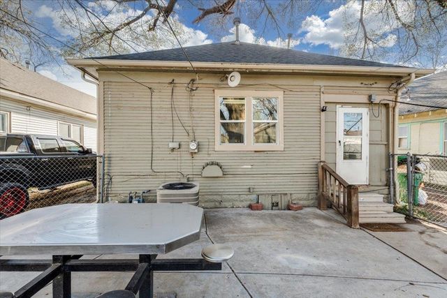 1607 N Waco Ave, Wichita, KS 67203