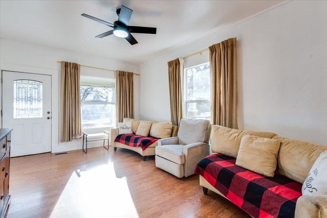 1607 N Waco Ave, Wichita, KS 67203