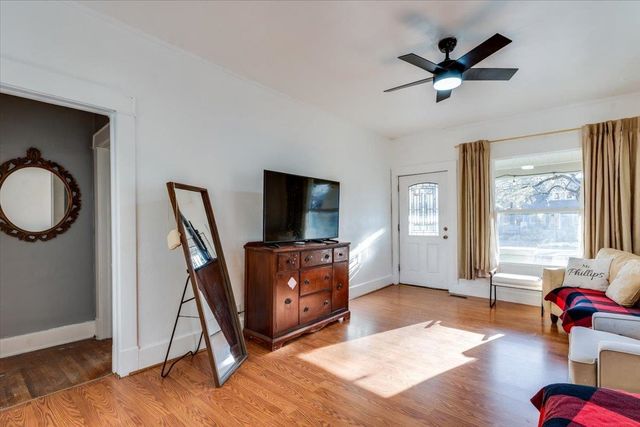 1607 N Waco Ave, Wichita, KS 67203