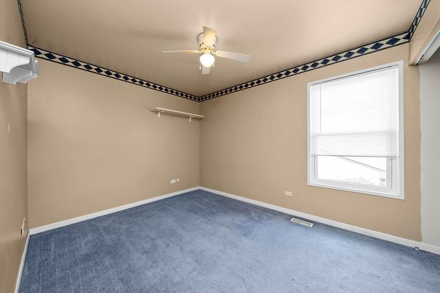 7560 W Hawthorne Lane, Frankfort, IL 60423