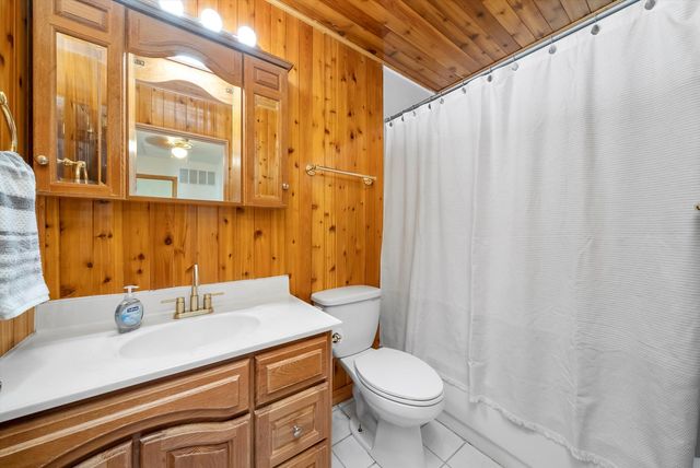 7560 W Hawthorne Lane, Frankfort, IL 60423