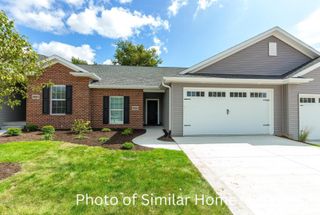 2 FRANK Court, Le Claire, IA 52753