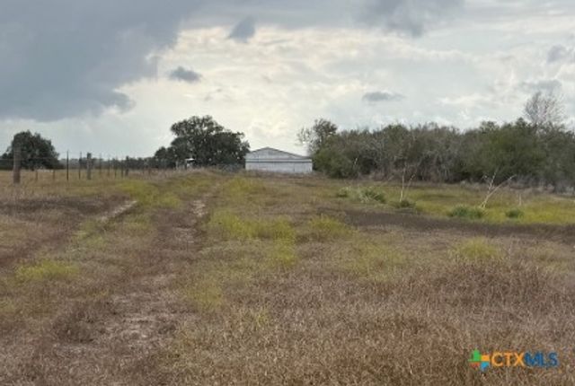 4689 County Road 302, Runge, TX 78151