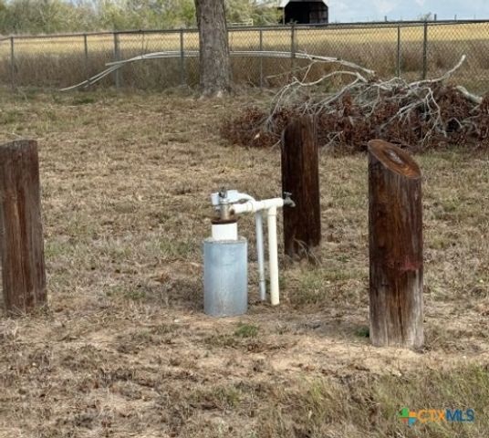 4689 County Road 302, Runge, TX 78151