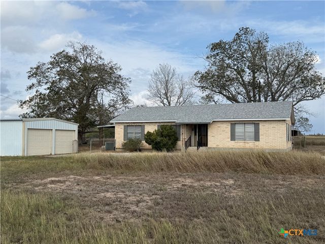 4689 County Road 302, Runge, TX 78151