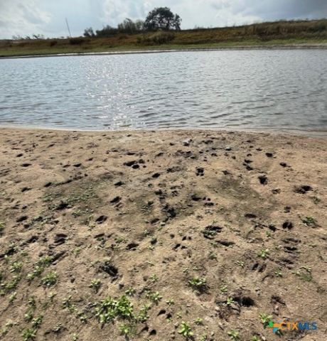 4689 County Road 302, Runge, TX 78151