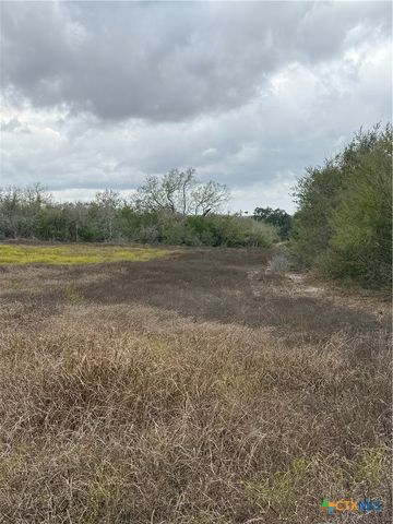 4689 County Road 302, Runge, TX 78151