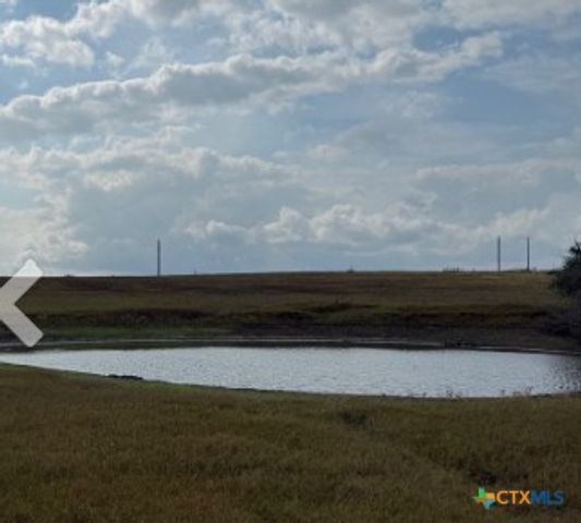 4689 County Road 302, Runge, TX 78151