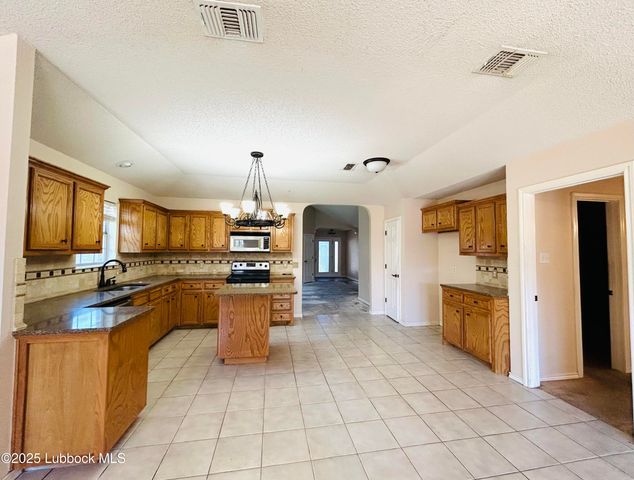 2907 106th Street, Lubbock, TX 79423