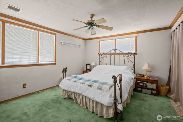 685 NE Regatta Street, Oak Harbor, WA 98277