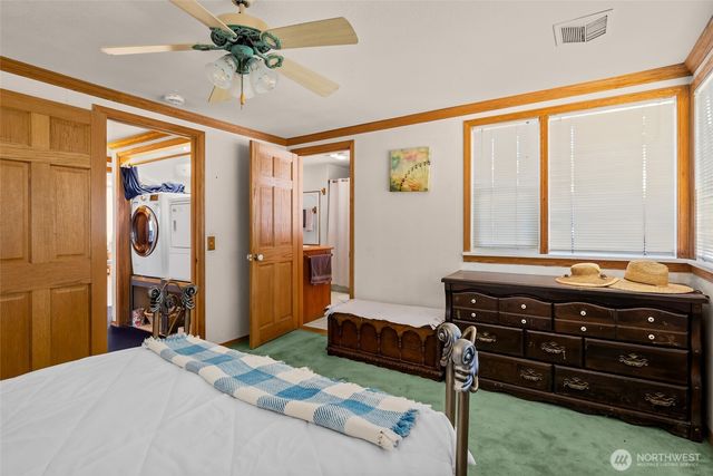 685 NE Regatta Street, Oak Harbor, WA 98277