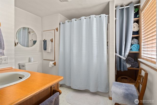 685 NE Regatta Street, Oak Harbor, WA 98277