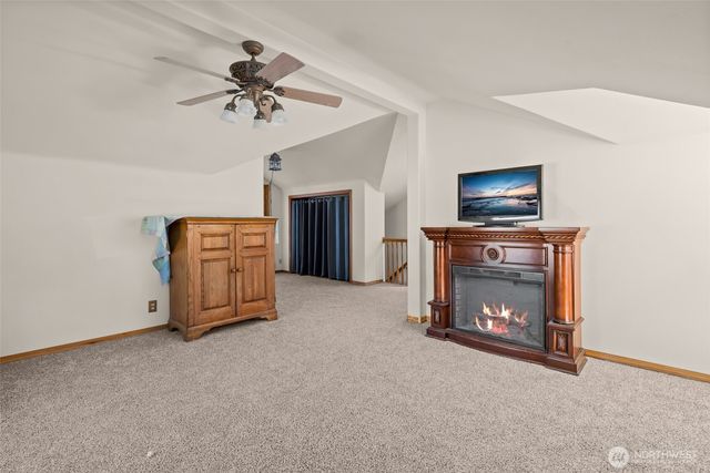 685 NE Regatta Street, Oak Harbor, WA 98277