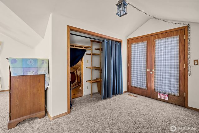 685 NE Regatta Street, Oak Harbor, WA 98277
