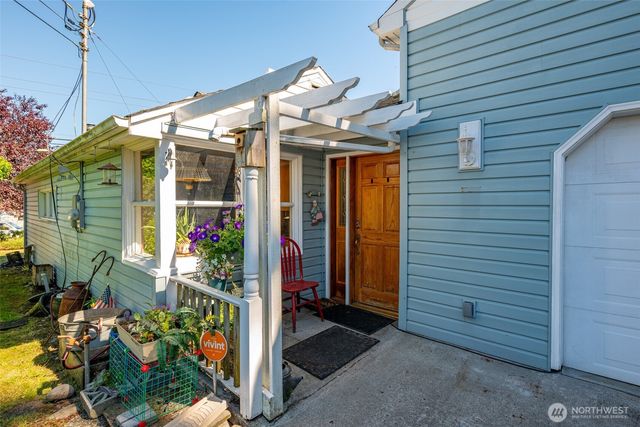 685 NE Regatta Street, Oak Harbor, WA 98277