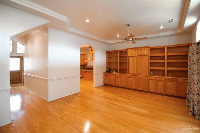 1224 S Peking Street, Mcallen, TX 78501