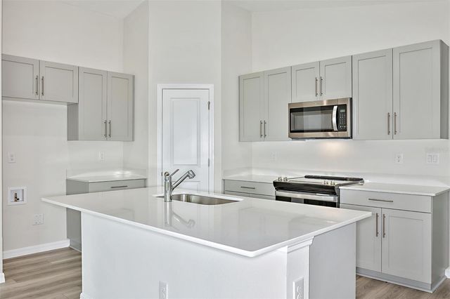 15204 MAUDE LANDING LOOP, Wimauma, FL 33598