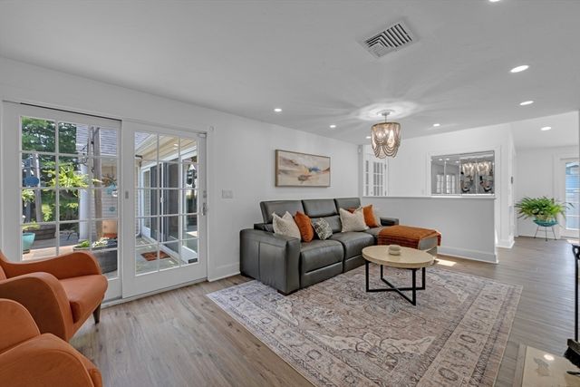 17 Clara Rd, Framingham, MA 01701