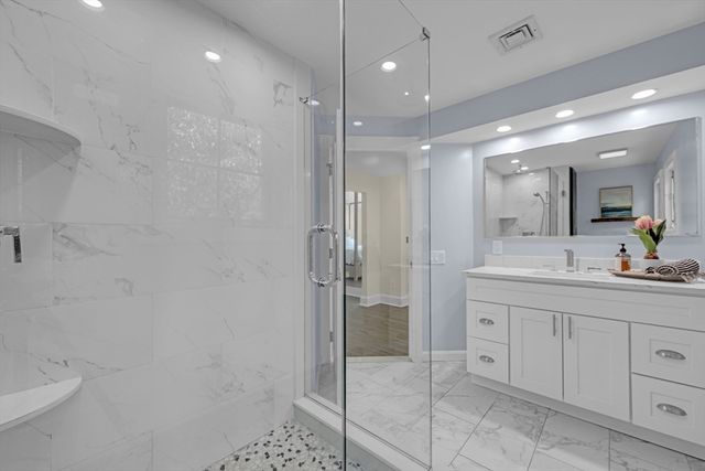 17 Clara Rd, Framingham, MA 01701