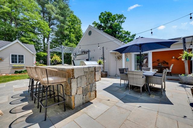 17 Clara Rd, Framingham, MA 01701