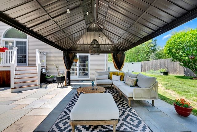 17 Clara Rd, Framingham, MA 01701