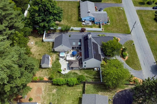 17 Clara Rd, Framingham, MA 01701