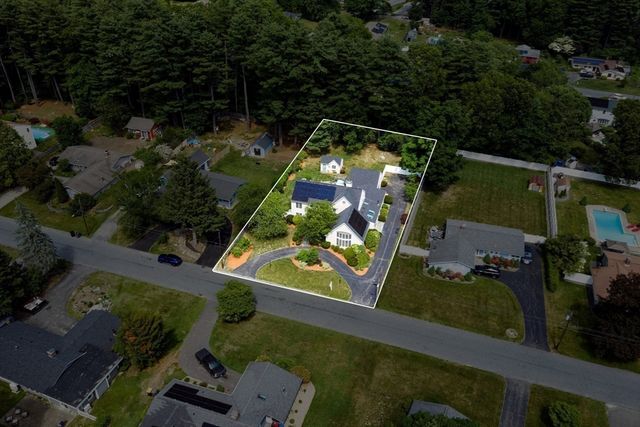 17 Clara Rd, Framingham, MA 01701