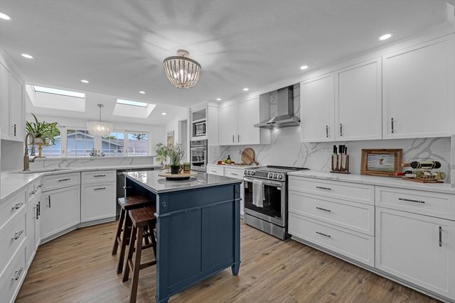 17 Clara Rd, Framingham, MA 01701