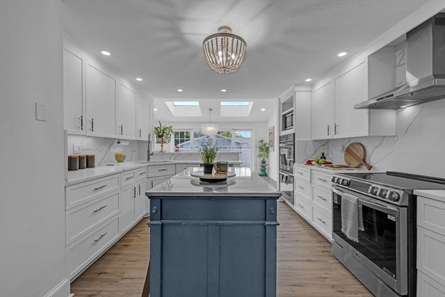 17 Clara Rd, Framingham, MA 01701