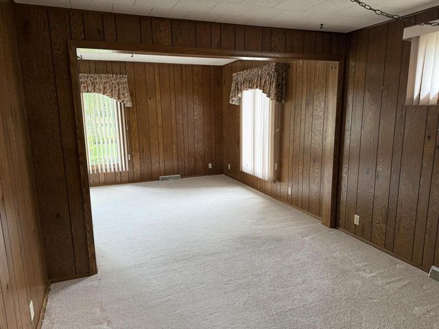1909 SIMPSON STREET, Oshkosh, WI 54902
