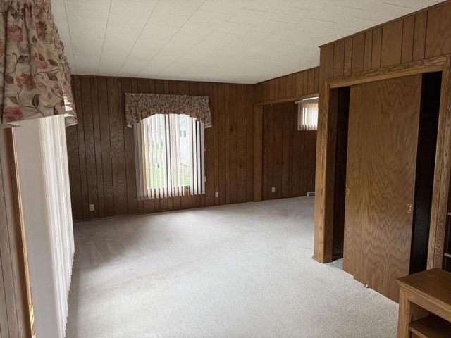 1909 SIMPSON STREET, Oshkosh, WI 54902