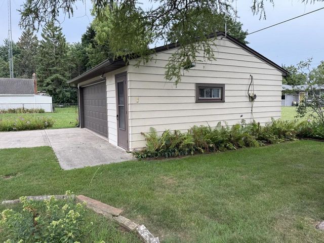 1909 SIMPSON STREET, Oshkosh, WI 54902