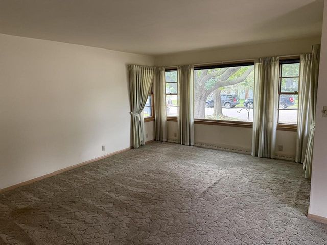 1909 SIMPSON STREET, Oshkosh, WI 54902