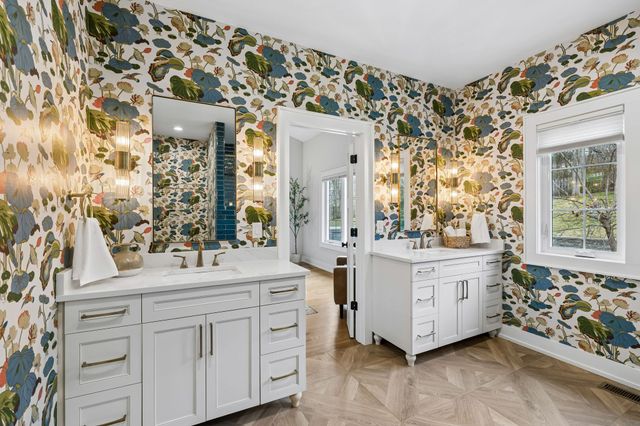 828 Russleo Dr, Nashville, TN 37209