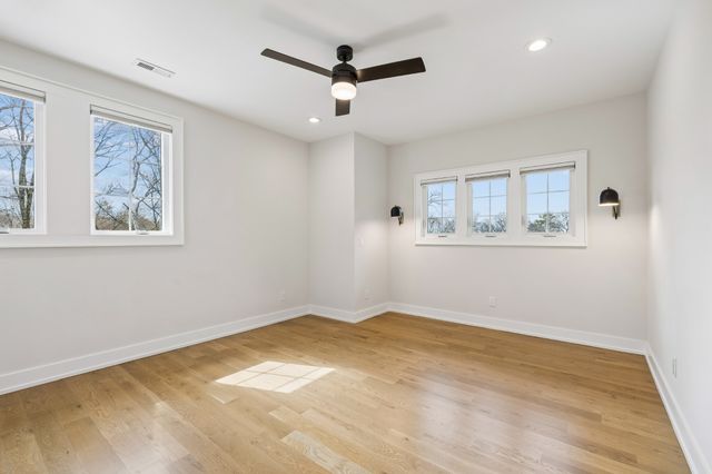 828 Russleo Dr, Nashville, TN 37209