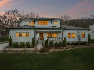 828 Russleo Dr, Nashville, TN 37209