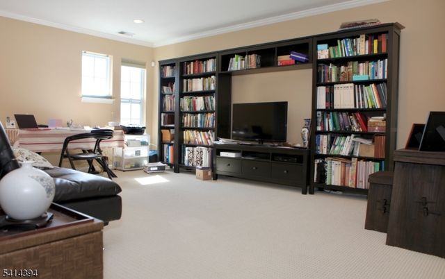 105 Swing Bridge Ln, South Bound Brook Boro, NJ 08880