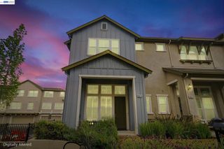 3941 Portola Cmn 6, Livermore, CA 94551