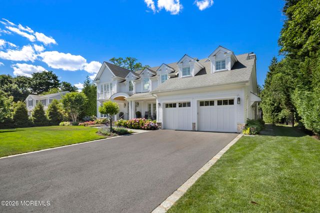 8 Holly Tree Lane, Rumson, NJ 07760