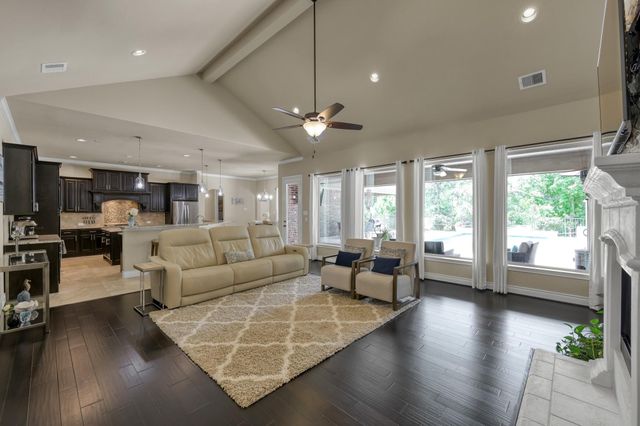 8992 Wind Jammer Lane, Montgomery, TX 77316