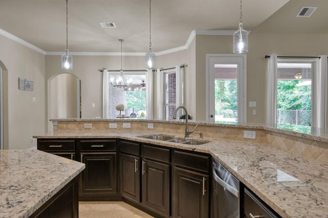 8992 Wind Jammer Lane, Montgomery, TX 77316
